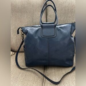 Hobo Sheila Large Satchel in Azure blue